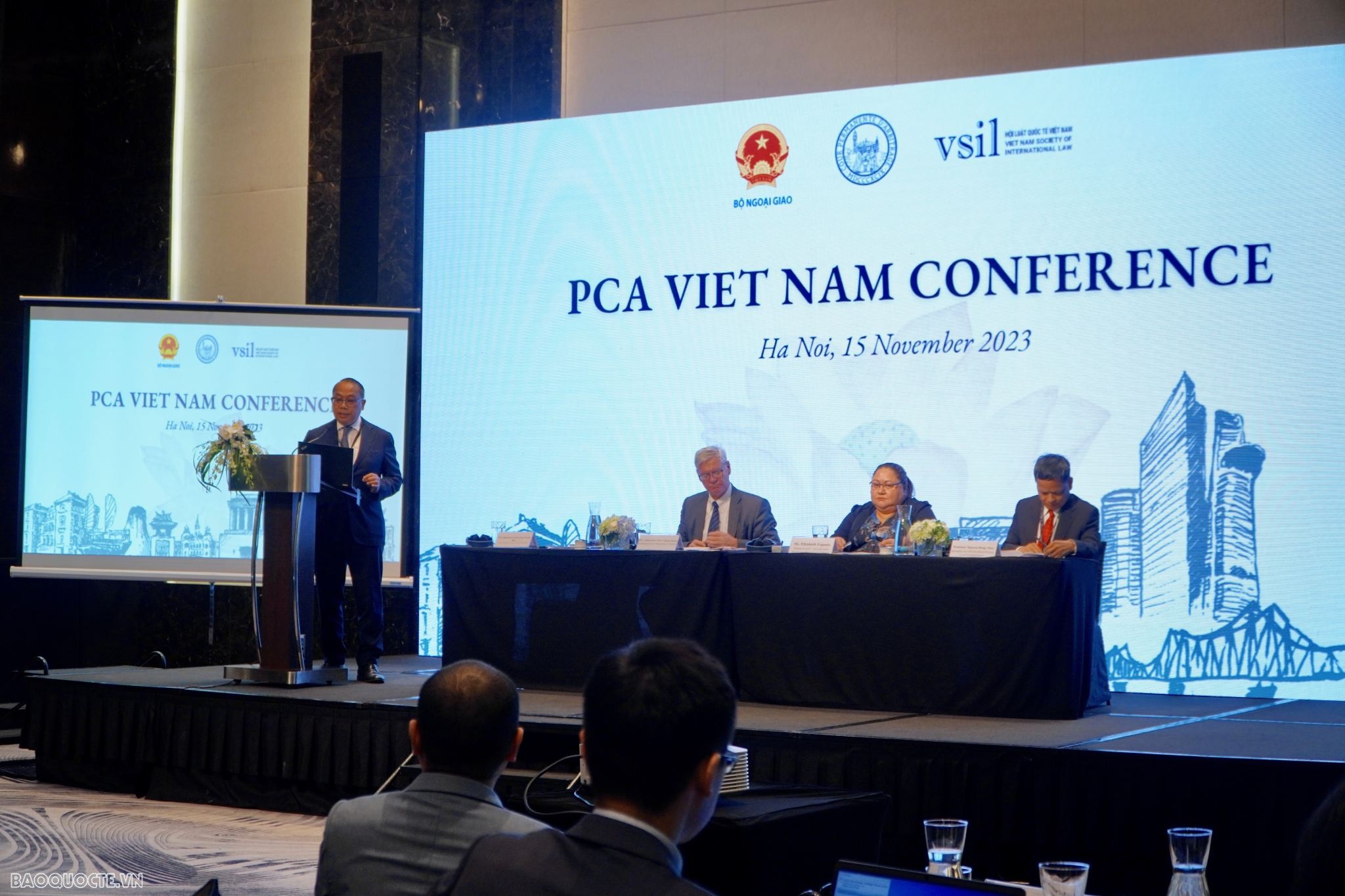 Cơ hội kết nối hiệu quả giữa cộng đồng pháp lý Việt Nam với quốc tế Cơ hội kết nối hiệu quả giữa cộng đồng pháp lý Việt Nam với quốc tế