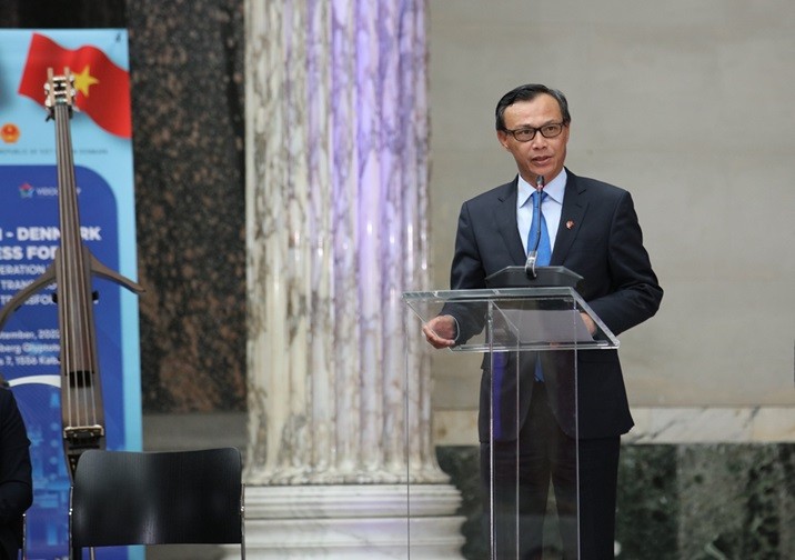 'Phủ xanh' toàn diện quan hệ Việt Nam - Đan Mạch 'Phủ xanh' toàn diện quan hệ Việt Nam - Đan Mạch