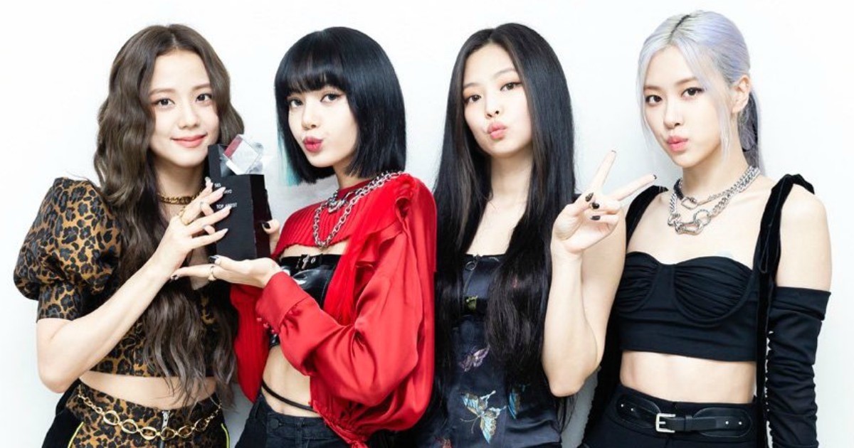 K-Pop: Lộ tin quản lí Lisa rời YG Entertainment, người hâm mộ lo lắng tương lai của.nhóm BlackPink
