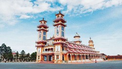 Kiệt tác kiến trúc tôn giáo nức tiếng ở Tây Ninh