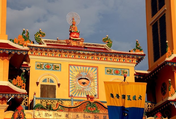 Kiệt tác kiến trúc tôn giáo độc đáo ở Tây Ninh