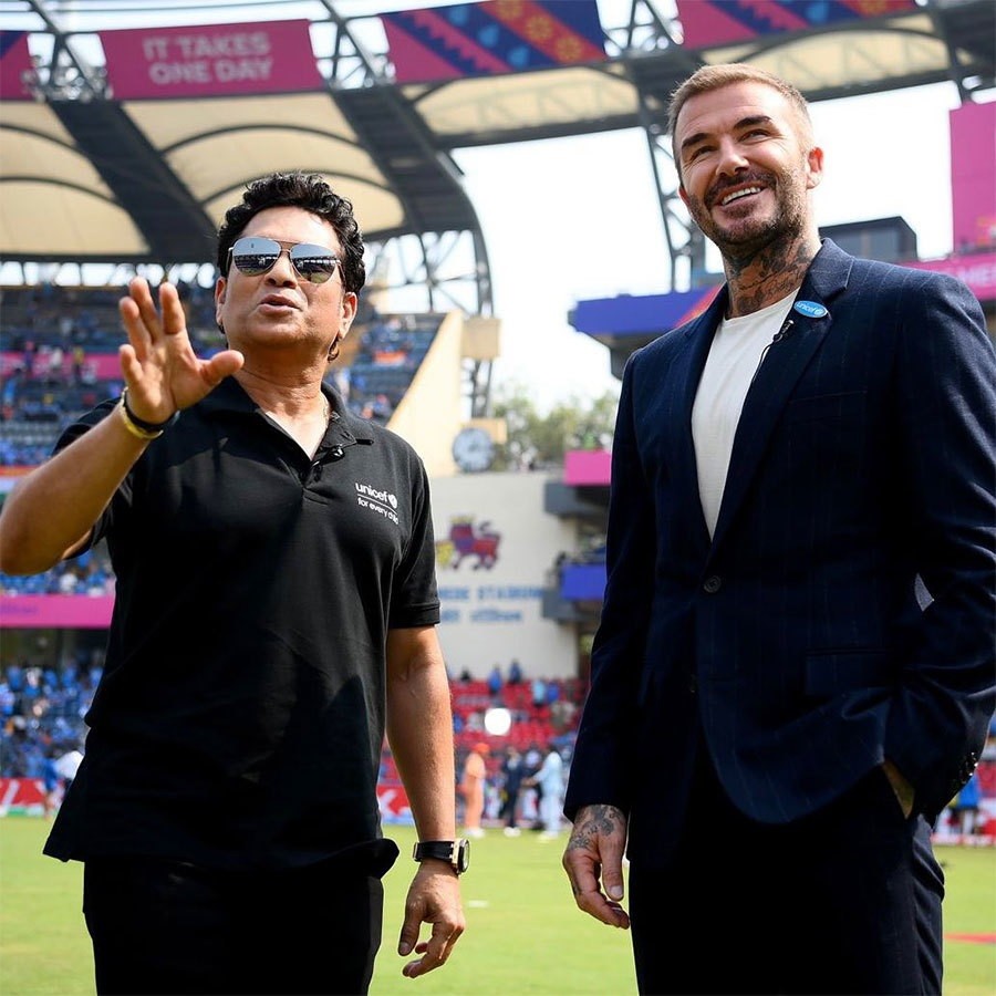 Ấn Độ: Dàn nữ diễn viên xinh đẹp tự hào đăng ảnh chụp cùng cựu danh thủ David Beckham Ấn Độ: Dàn nữ diễn viên xinh đẹp tự hào đăng ảnh chụp cùng cựu danh thủ David Beckham