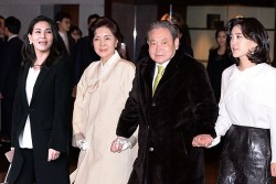 Tạp chí Forbes điểm tên 10 tỷ phú giàu nhất Hàn Quốc năm 2023