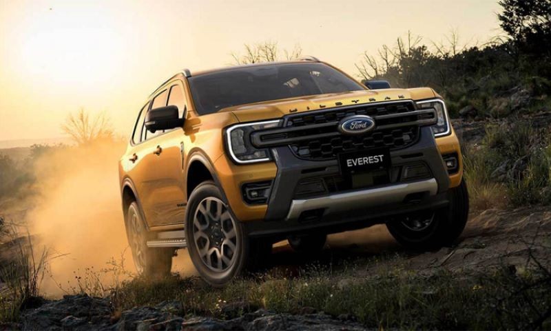 Top 5 xe SUV hạng D bán chạy nhất tháng 102023 Ford Everest tiếp tục dẫn đầu.