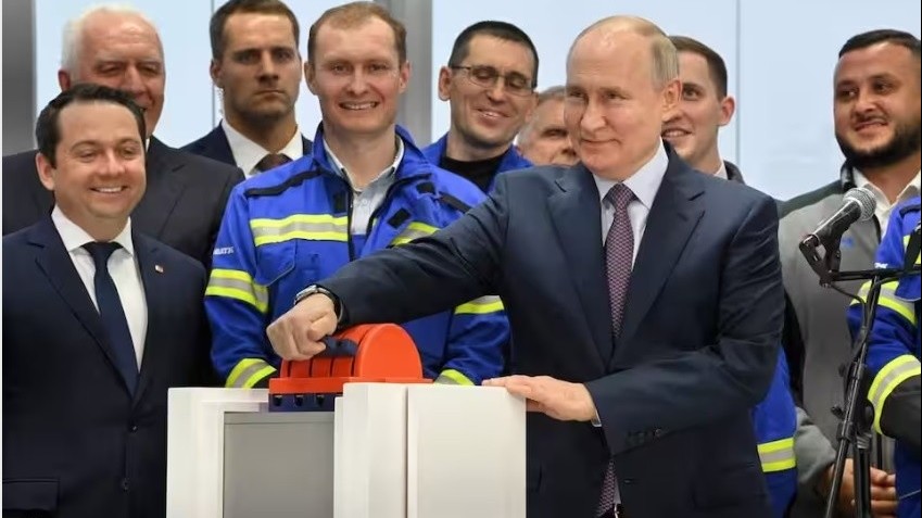 dau tu vao cac du an nang luong o bac cuc nga that chat moi tham tinh voi trung quoc cung choi nuoc co ha be dong usd