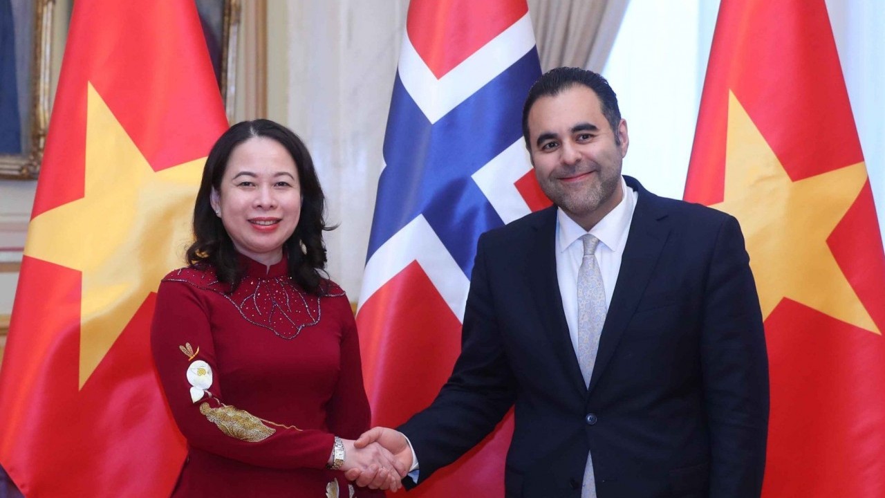 pho chu tich nuoc vo thi anh xuan hoi kien chu tich quoc hoi na uy