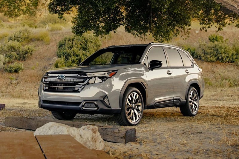 Cận cảnh Subaru Forester 2025 vừa trình làng