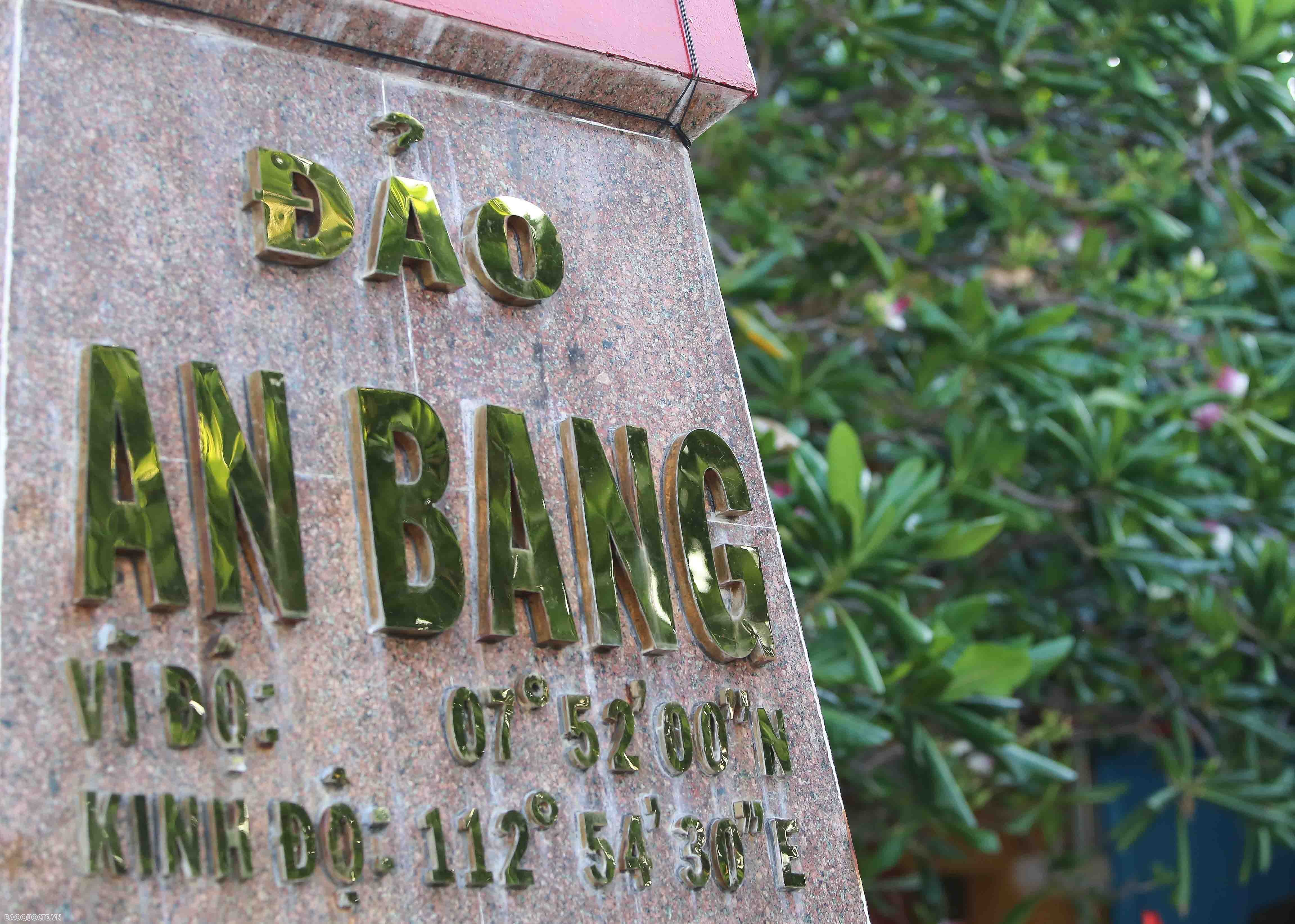Vượt sóng vào An Bang