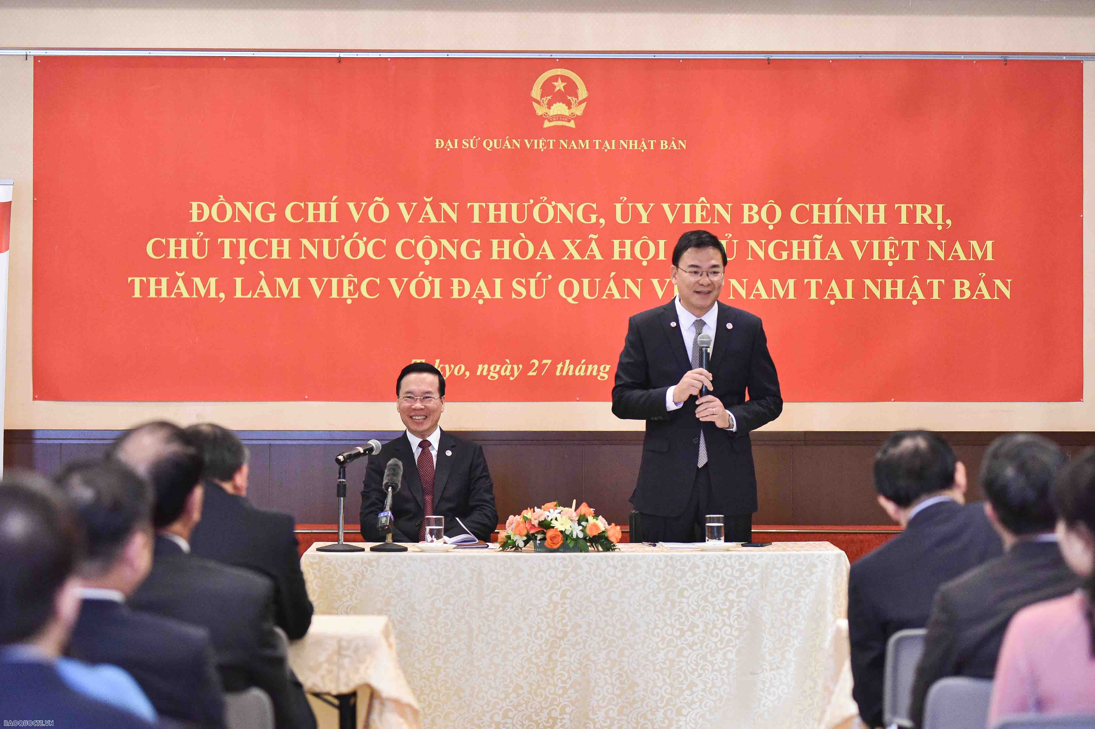 Chủ tịch nước thăm Đại sứ quán Chủ tịch nước thăm Đại sứ quán