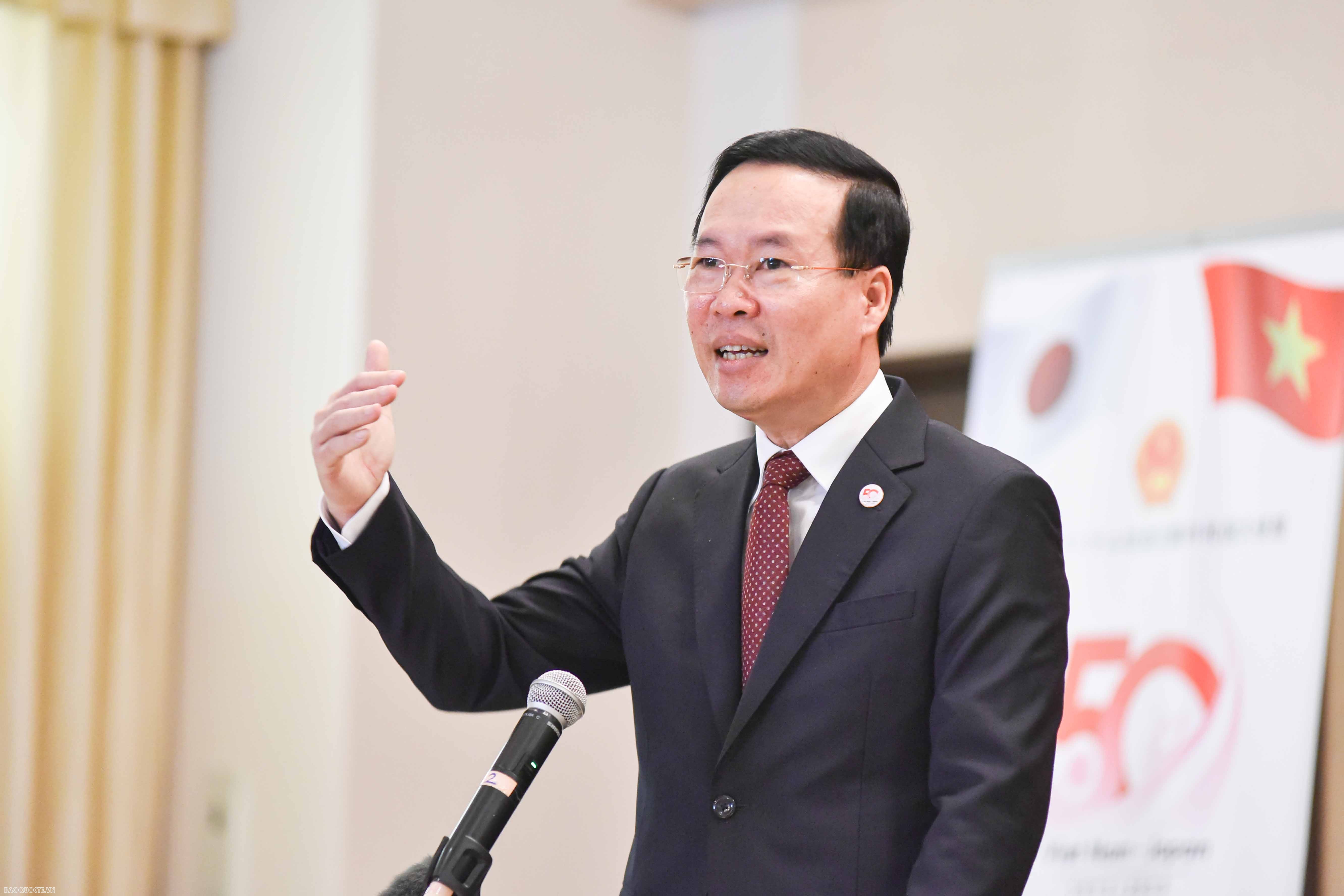 Chủ tịch nước thăm Đại sứ quán Chủ tịch nước thăm Đại sứ quán