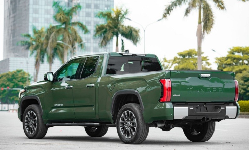 Cận cảnh siêu bán tải Toyota Tundra Limited 2022 vừa về Việt Nam, giá hơn 5 tỷ đồng
