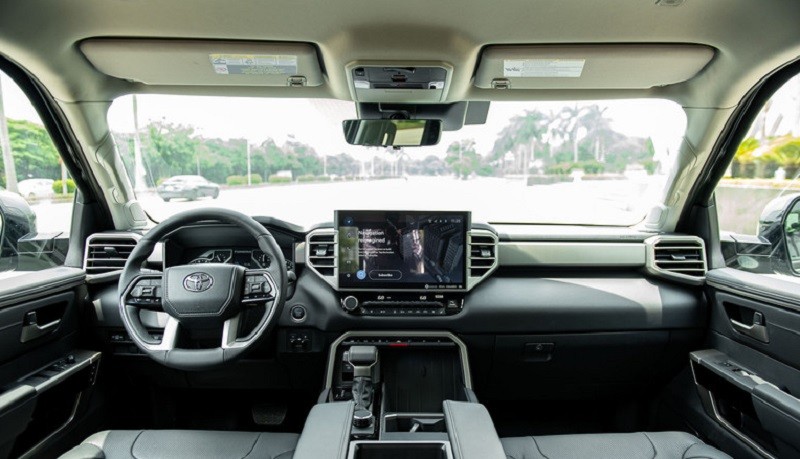 Cận cảnh siêu bán tải Toyota Tundra Limited 2022 vừa về Việt Nam, giá hơn 5 tỷ đồng
