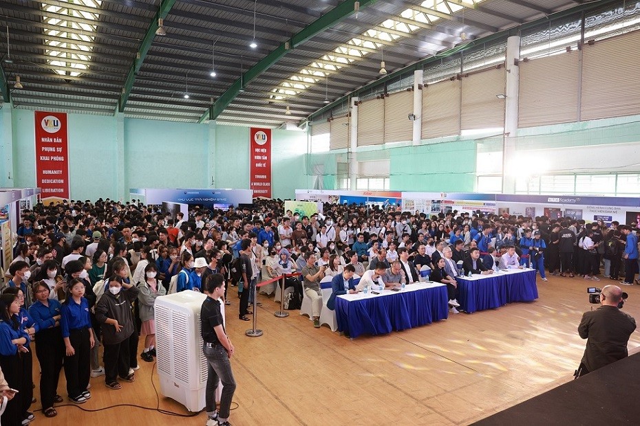 Tổ chức thành công chương trình ‘Tuần lễ Game Hàn Quốc’ lần thứ nhất tại Việt Nam Tổ chức thành công chương trình ‘Tuần lễ Game Hàn Quốc’ lần thứ nhất tại Việt Nam