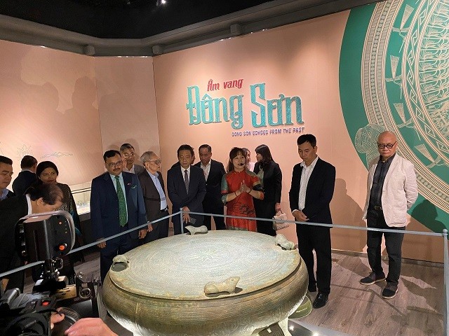 Giới thiệu những sưu tầm mới về nền văn hoá Đông Sơn Giới thiệu những sưu tầm mới về nền văn hóa Đông Sơn