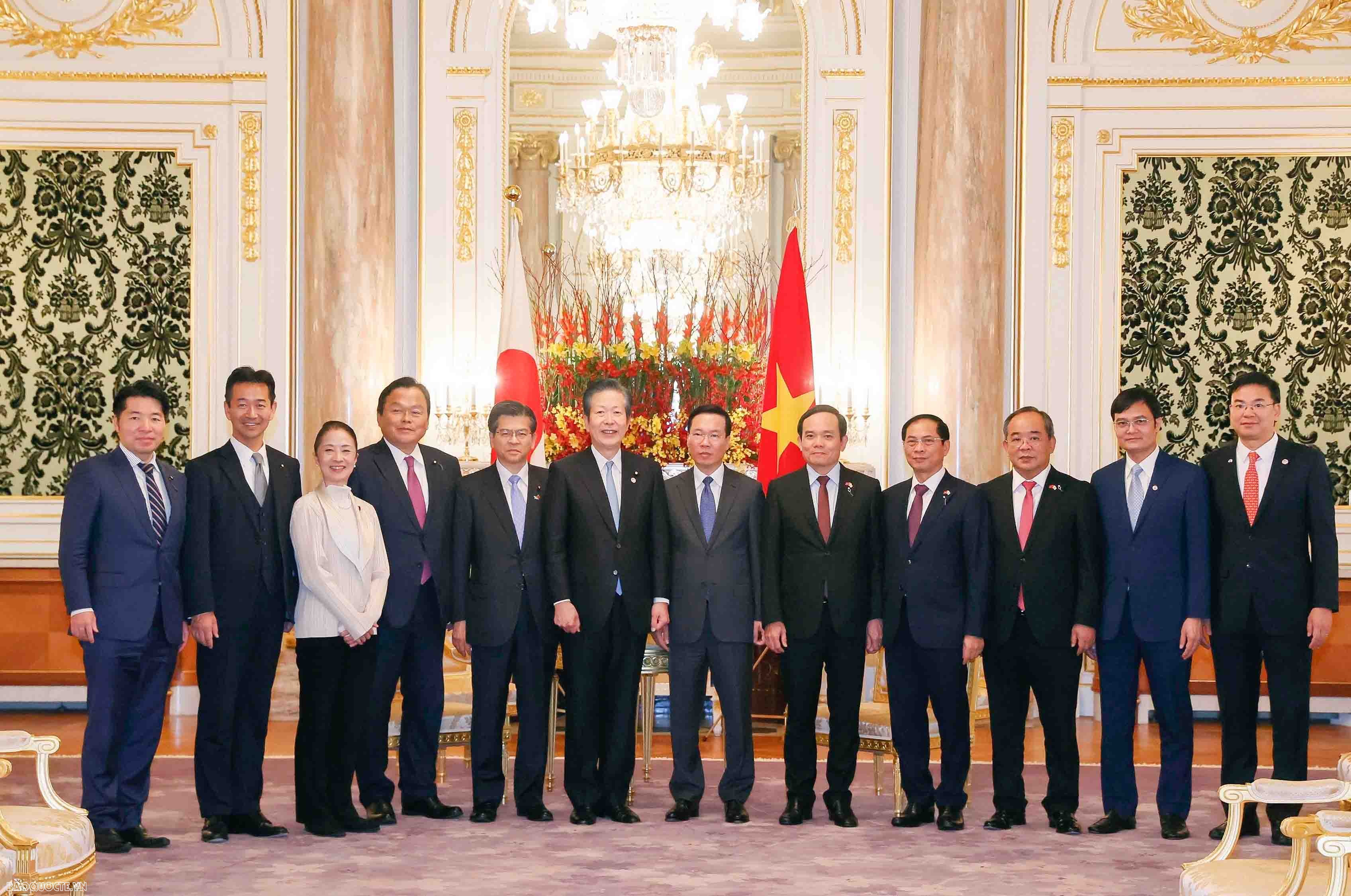 Gặp nhà vua Gặp nhà vua