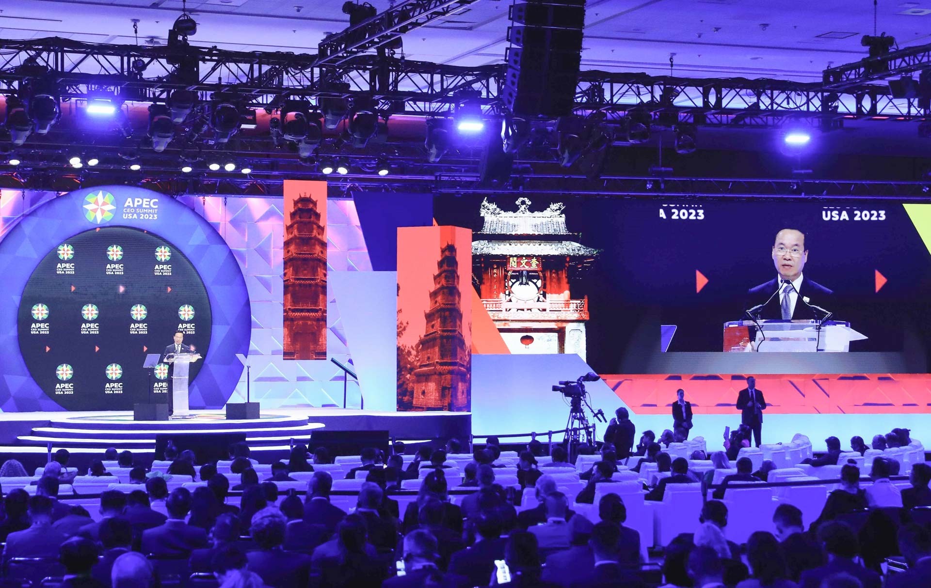 Chủ tịch nước Võ Văn Thưởng phát biểu tại Hội nghị Thượng đỉnh Doanh nghiệp APEC 2023 với chủ đề ‘Phát triển bền vững và bao trùm’.