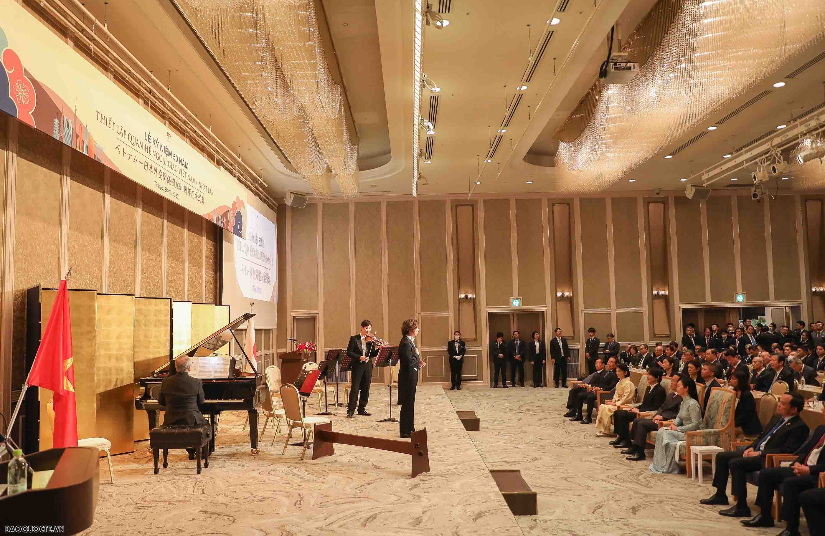 Đưa quan hệ Việt Nam-Nhật Bản sang một trang sử mới Đưa quan hệ Việt Nam-Nhật Bản sang một trang sử mới, với tầm nhìn 50 năm tiếp theo