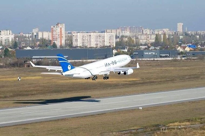 Điều gì cản trở Nga sản xuất máy bay Il-96-400M hàng loạt? Điều gì cản trở Nga sản xuất máy bay Il-96-400M hàng loạt?