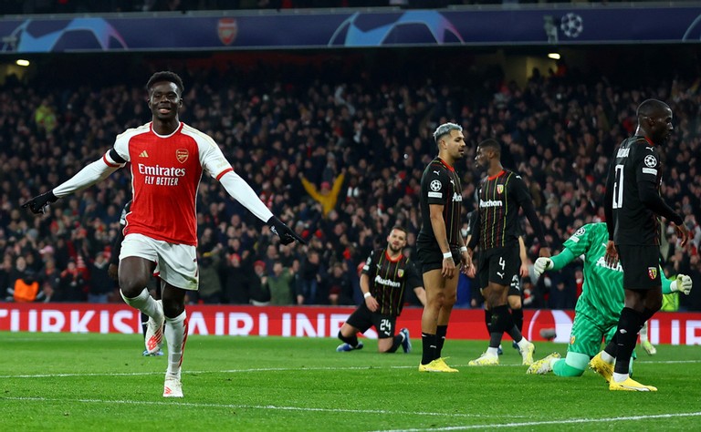 Phút 23, Bukayo Saka nâng tỷ số lên 3-0. Phút 23, Bukayo Saka nâng tỷ số lên 3-0.