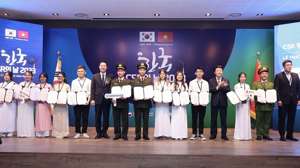 viet namhan quoc nhung nguoi ban tran quy chung tay uom mam