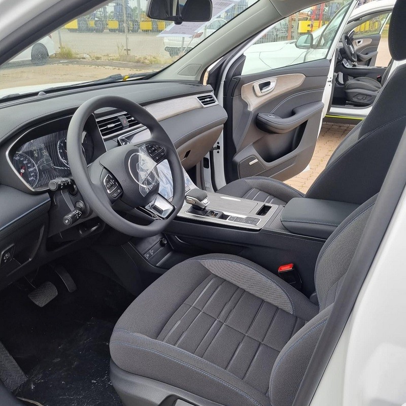 Cận cảnh MG RX5 2023 bản tiêu chuẩn vừa về Việt Nam, giá từ 699 triệu đồng