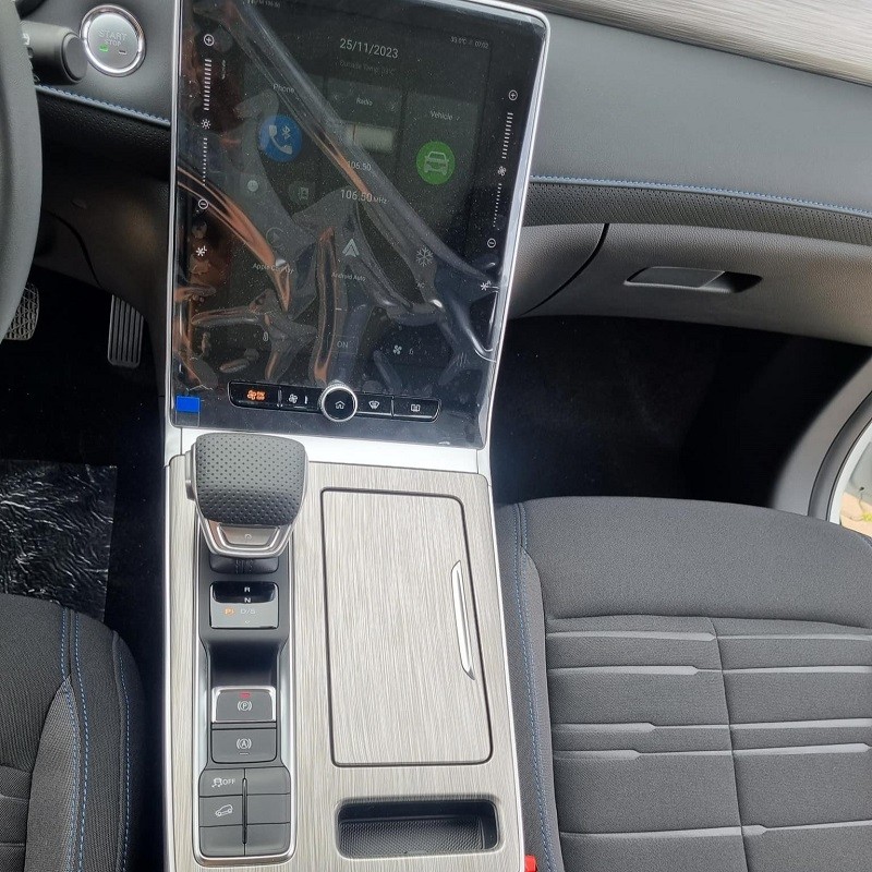 Cận cảnh MG RX5 2023 bản tiêu chuẩn vừa về Việt Nam, giá từ 699 triệu đồng