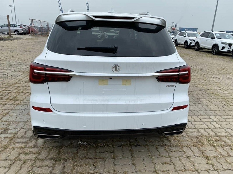 Cận cảnh MG RX5 2023 bản tiêu chuẩn vừa về Việt Nam, giá từ 699 triệu đồng