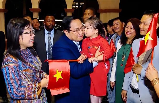 Thủ tướng Phạm Minh Chính và Phu nhân tới Dubai, bắt đầu tham dự COP28 và hoạt động song phương tại UAE Thủ tướng Phạm Minh Chính và Phu nhân tới Dubai, bắt đầu tham dự COP28 và hoạt động song phương tại UAE