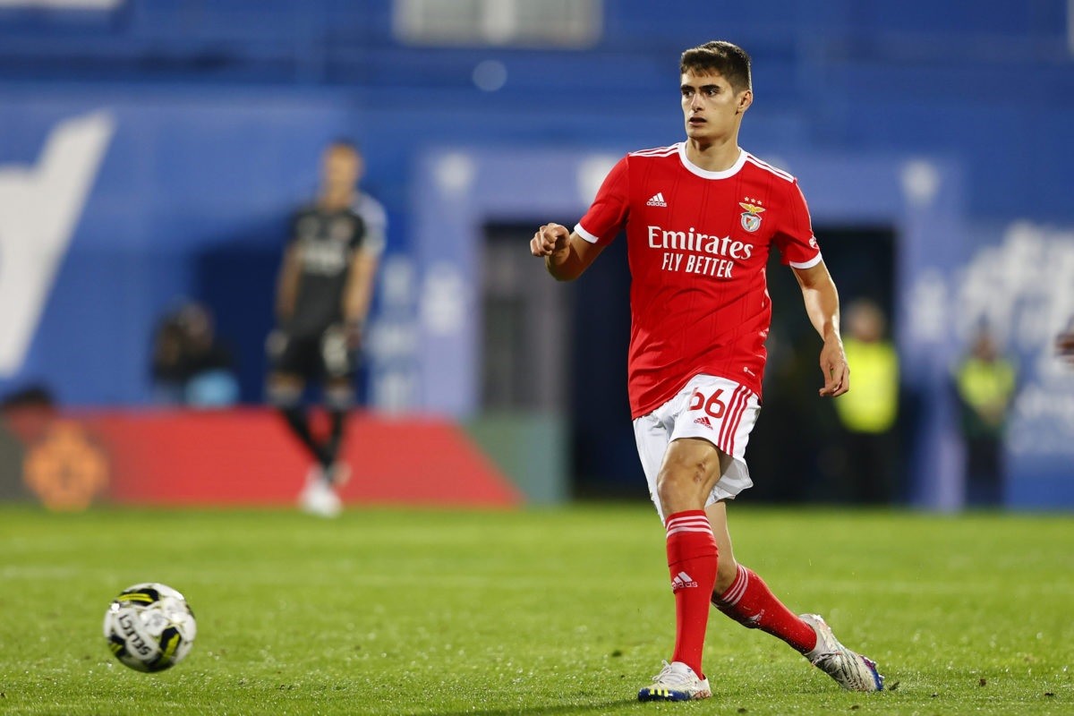 cầu thủ: Tottenham tăng cường sức mạnh hàng thủ; cầu thủ: Tottenham tăng cường sức mạnh hàng thủ;