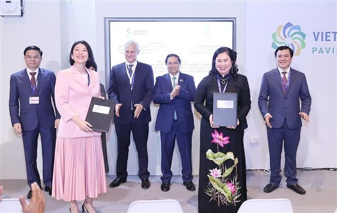 Thủ tướng chủ trì sự kiện huy động tài chính thực hiện cam kết của Việt Nam về biến đổi khí hậu Thủ tướng chủ trì sự kiện huy động tài chính thực hiện cam kết của Việt Nam về biến đổi khí hậu