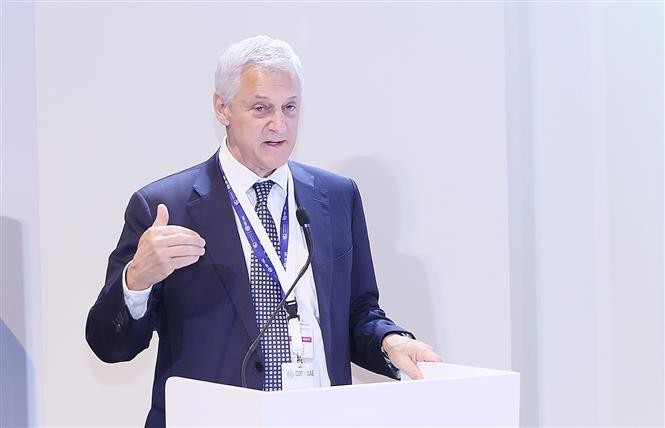 Thủ tướng chủ trì sự kiện huy động tài chính thực hiện cam kết của Việt Nam về biến đổi khí hậu Thủ tướng chủ trì sự kiện huy động tài chính thực hiện cam kết của Việt Nam về biến đổi khí hậu