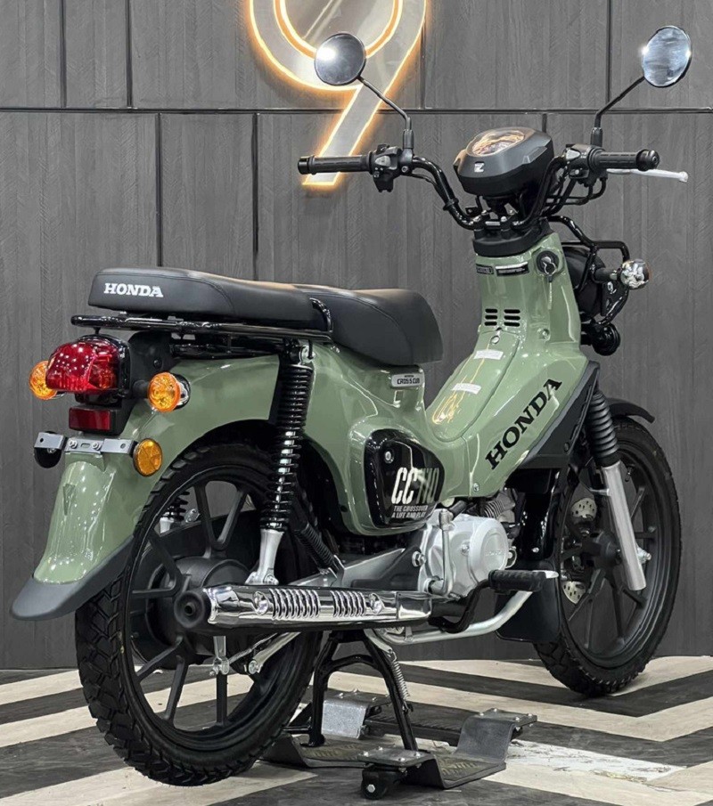 Cận cảnh xe máy tí hon Honda Cross Cub 110 2023 vừa về Việt Nam, giá 81 triệu đồng