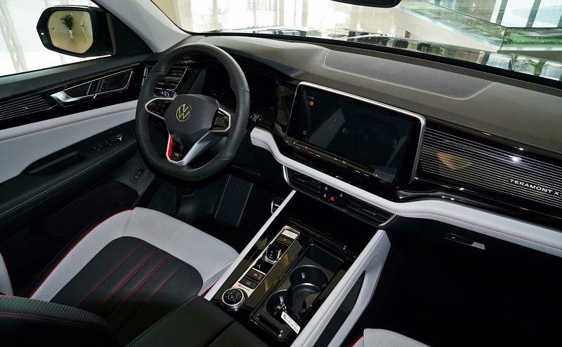 Các đại lý bắt đầu nhận cọc Volkswagen Teramont X 2024, giá gần 2,2 tỷ đồng