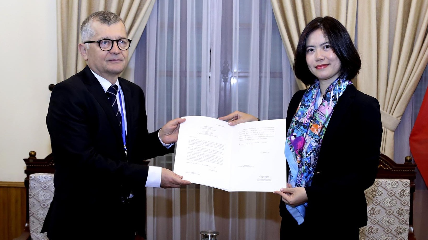 Tiếp nhận bản sao Thư ủy nhiệm bổ nhiệm Đại sứ Ba Lan tại Việt Nam