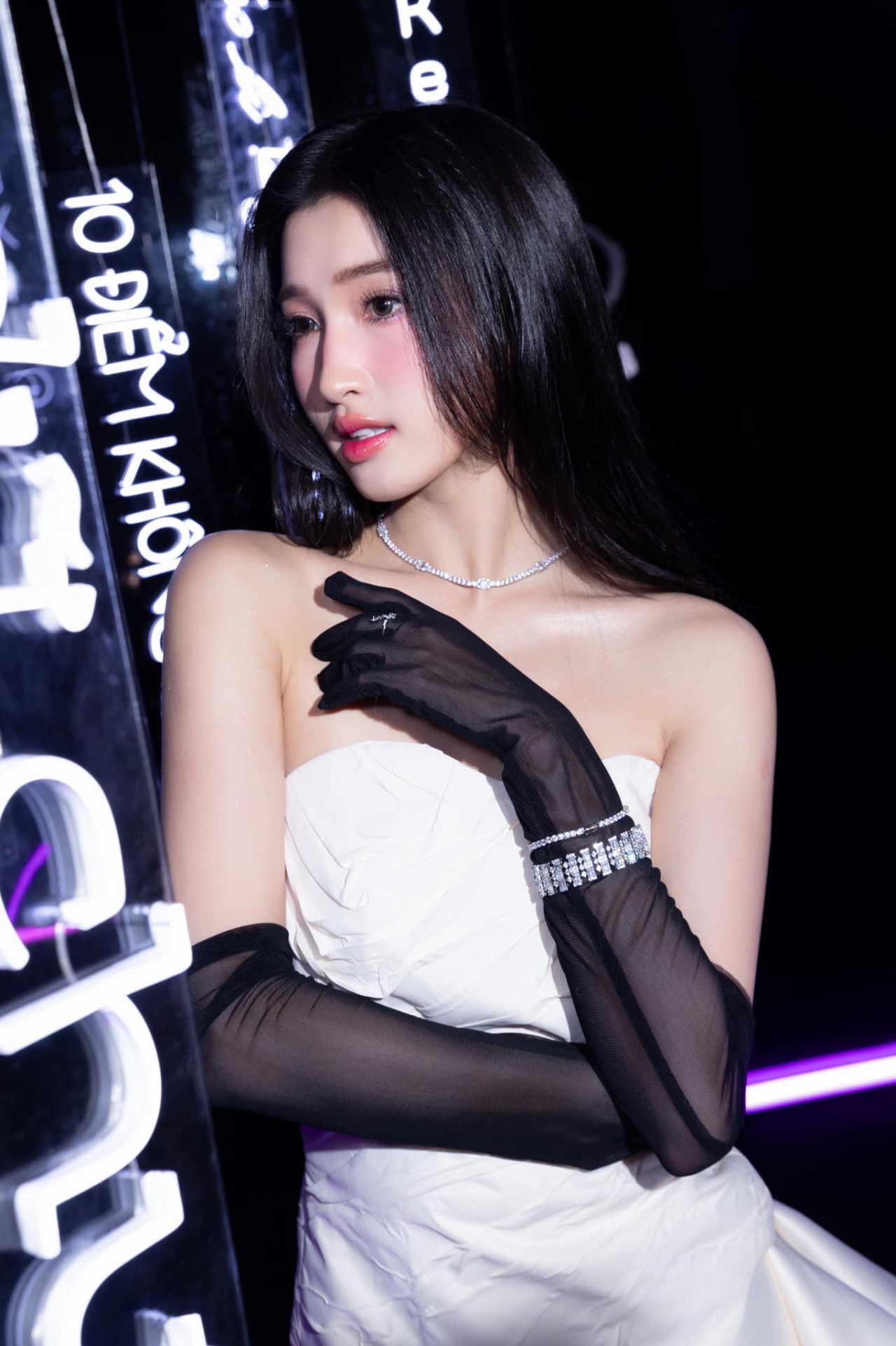 Á hậu Nguyễn Phương Nhi