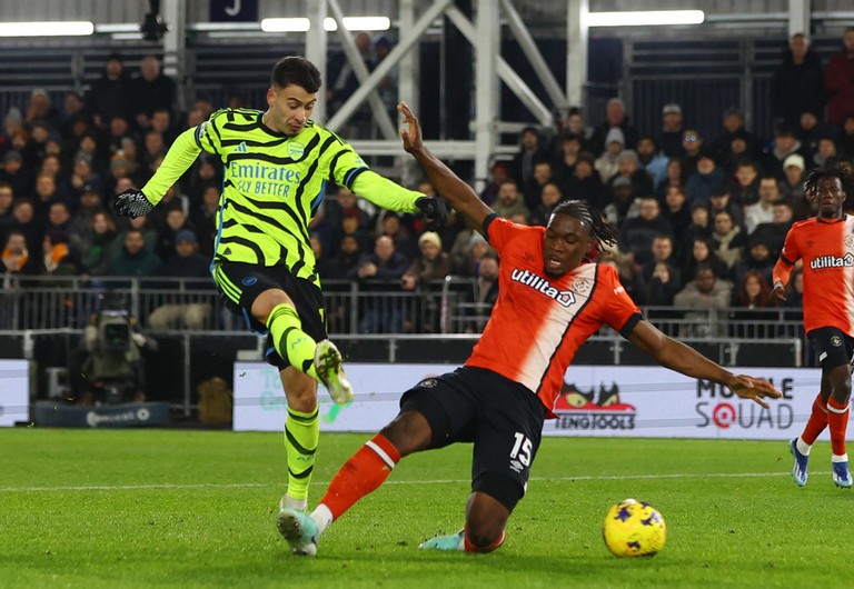 Ngoại hạng Anh: Hình ảnh trận đấu Arsenal Ngoại hạng Anh: Hình ảnh trận đấu Arsenal