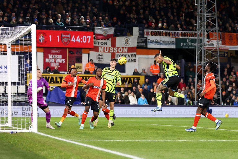 Ngoại hạng Anh: Hình ảnh trận đấu Arsenal Ngoại hạng Anh: Hình ảnh trận đấu Arsenal