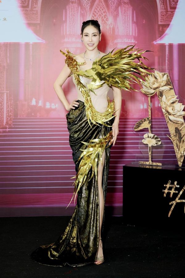 Hoa hậu Hà Kiều Anh