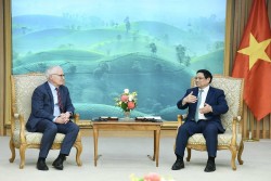 Thủ tướng Phạm Minh Chính tiếp Chủ tịch Hiệp hội Công nghiệp bán dẫn Hoa Kỳ