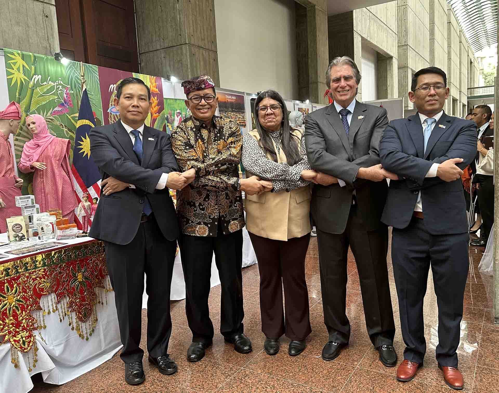 Khai mạc Ngày ASEAN và Hội chợ ẩm thực quốc tế ASEAN tại Venezuela