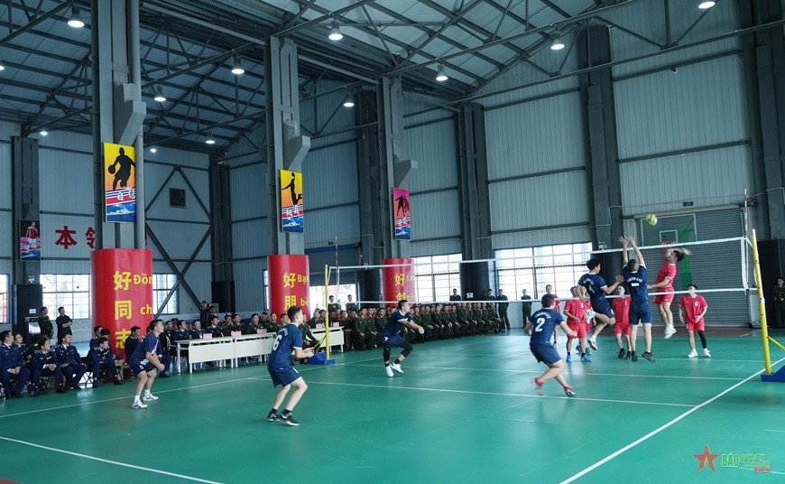 Lực lượng Cảnh sát biển Việt Nam và Cảnh sát biển Trung Quốc giao lưu bóng bàn, bóng chuyền và bóng đá Lực lượng Cảnh sát biển Việt Nam và Cảnh sát biển Trung Quốc giao lưu bóng bàn, bóng chuyền và bóng đá