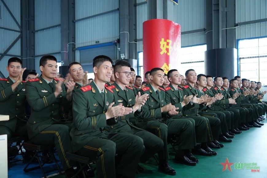 Lực lượng Cảnh sát biển Việt Nam và Cảnh sát biển Trung Quốc giao lưu bóng bàn, bóng chuyền và bóng đá Lực lượng Cảnh sát biển Việt Nam và Cảnh sát biển Trung Quốc giao lưu bóng bàn, bóng chuyền và bóng đá