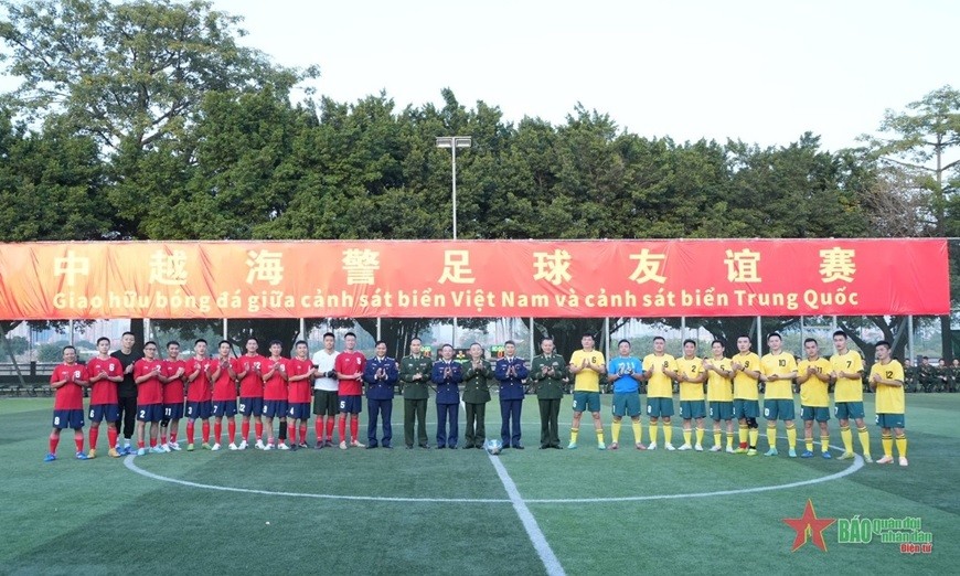 Cảnh sát biển Việt Nam và Cảnh sát biển Trung Quốc giao lưu bóng bàn, bóng chuyền và bóng đá Cảnh sát biển Việt Nam và Cảnh sát biển Trung Quốc giao lưu bóng bàn, bóng chuyền và bóng đá