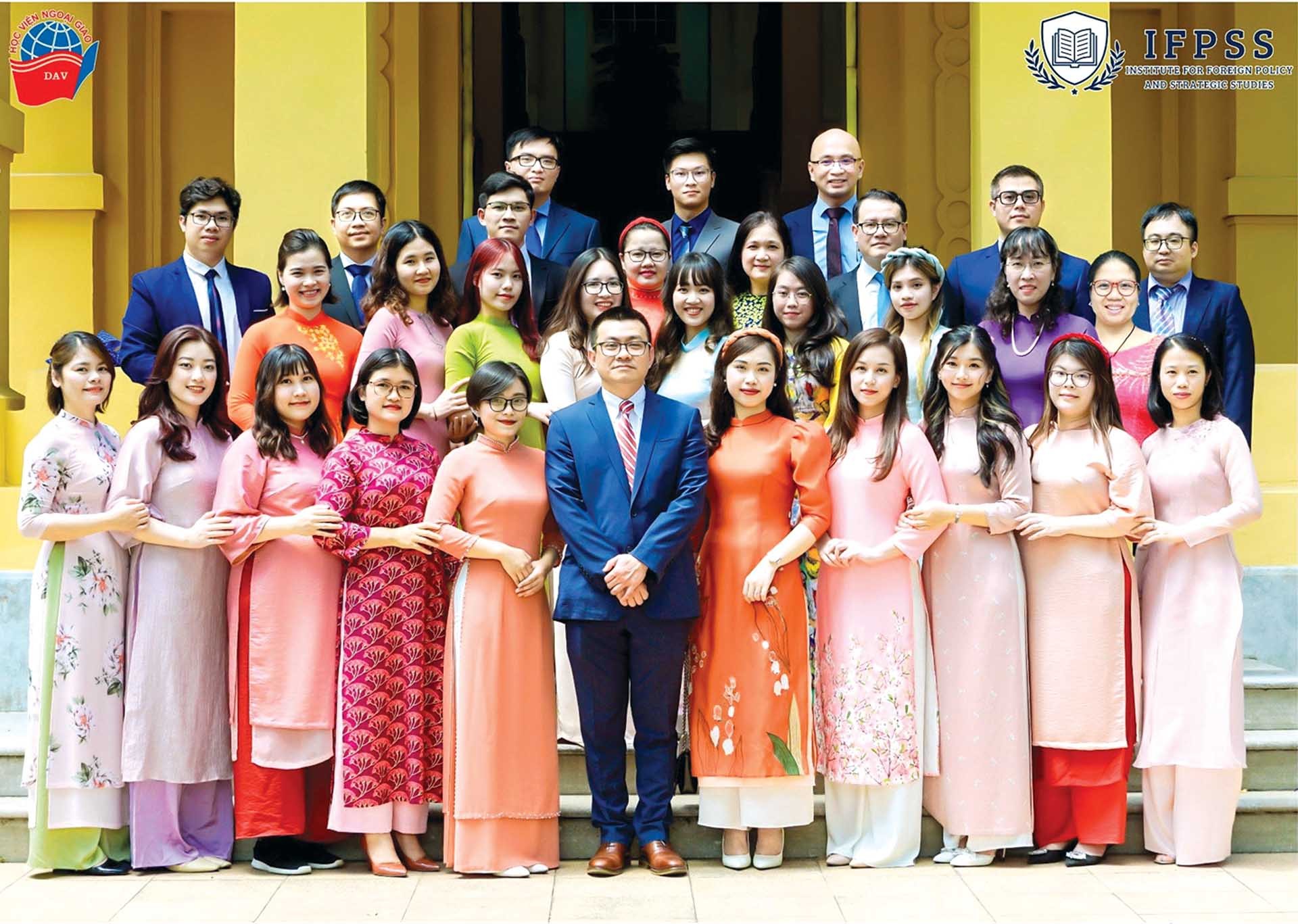 Viện Nghiên cứu Chiến lược ngoại giao.