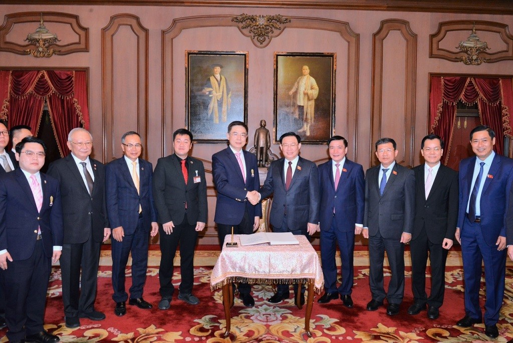 Tăng cường sự gắn bó tin cậy Tăng cường sự gắn bó tin cậy