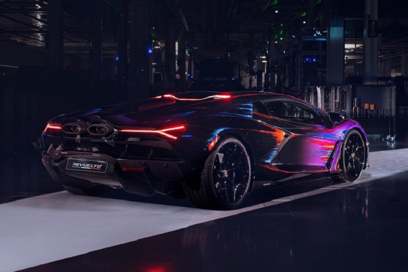 Cận cảnh siêu xe Lamborghini Revuelto Opera Unica phiên bản đặc biệt vừa ra mắt