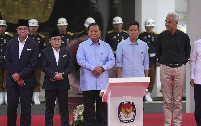 Bầu cử Indonesia: Kết quả khảo sát trước bầu cử hé lộ nhiều bất ngờ Bầu cử Indonesia: Kết quả khảo sát trước bầu cử hé lộ nhiều bất ngờ