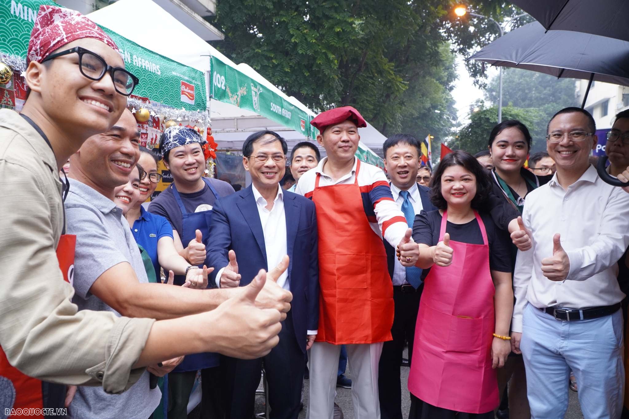 Nét đẹp ngoại giao văn hóa tại Liên hoan Ẩm thực quốc tế lần thứ 11