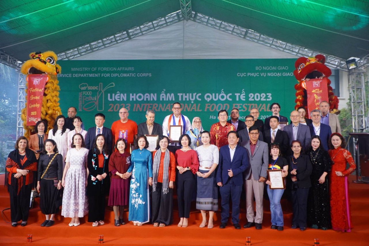 Nét đẹp ngoại giao văn hóa tại Liên hoan Ẩm thực quốc tế lần thứ 11