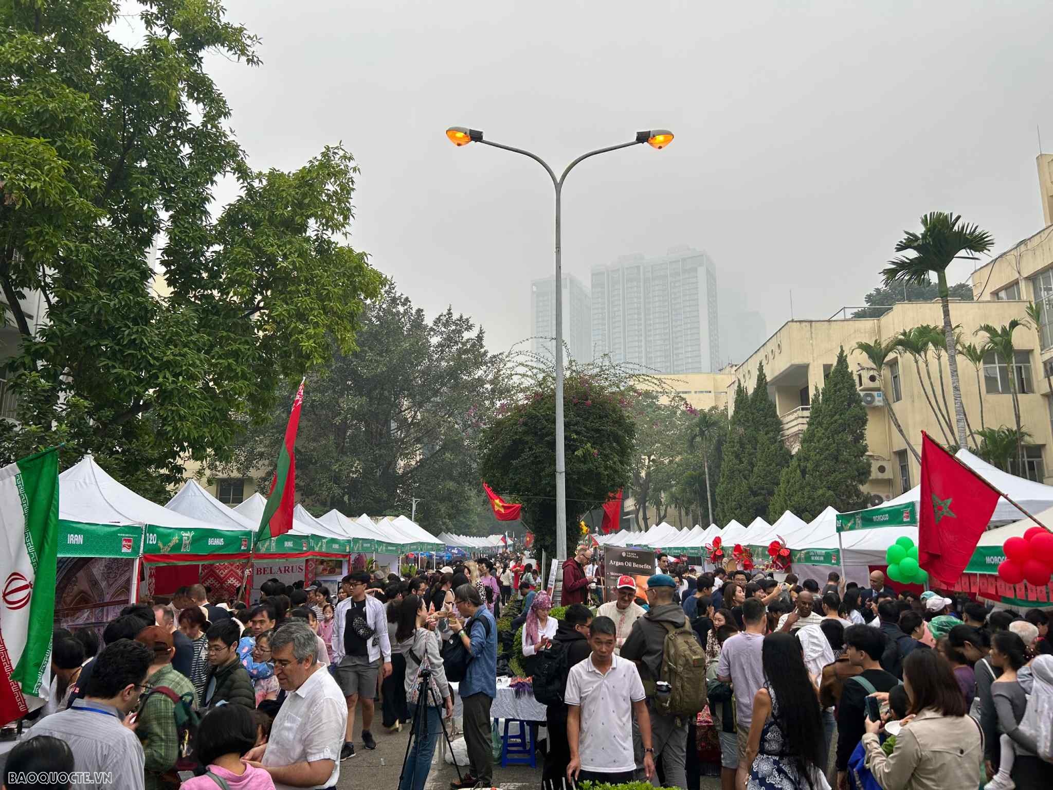 Thưởng thức trọn vẹn ẩm thực quốc tế giữa lòng thủ đô